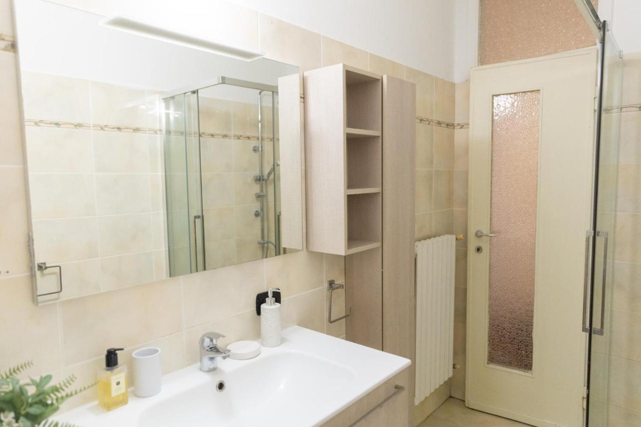 شقة Sweet House Corso Genova ميلان المظهر الخارجي الصورة