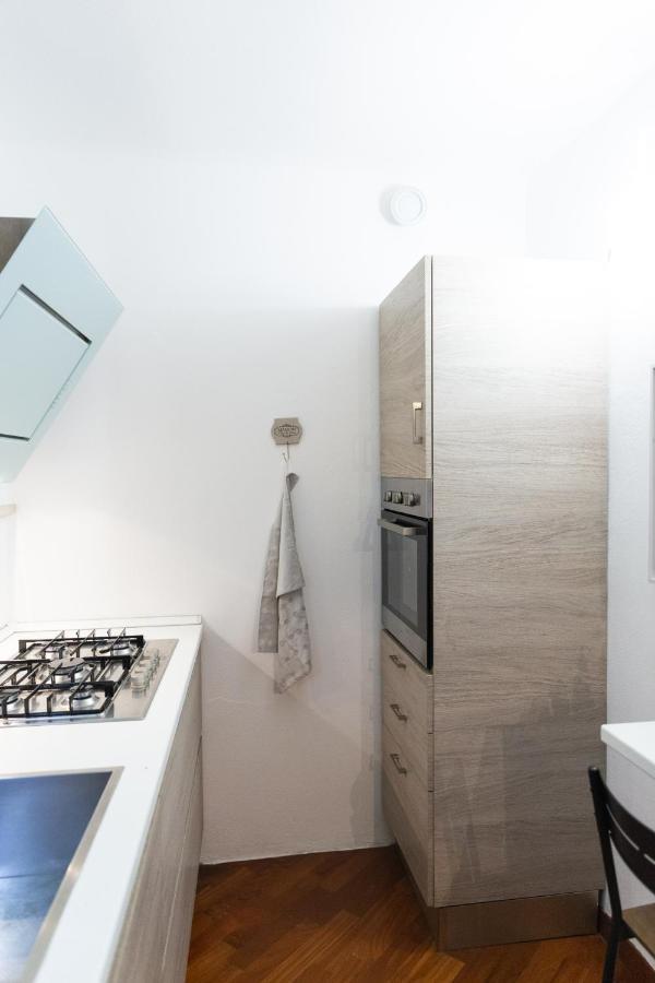 شقة Sweet House Corso Genova ميلان المظهر الخارجي الصورة