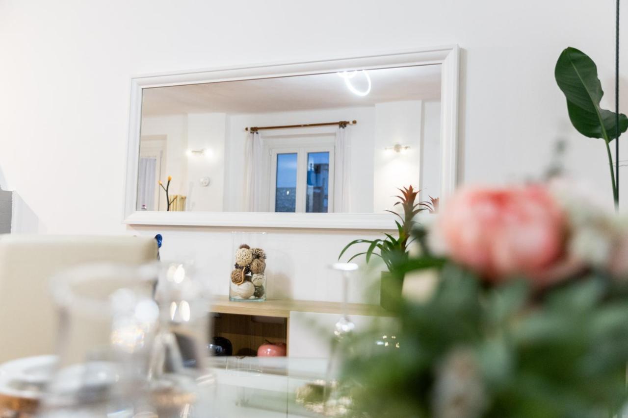 شقة Sweet House Corso Genova ميلان المظهر الخارجي الصورة