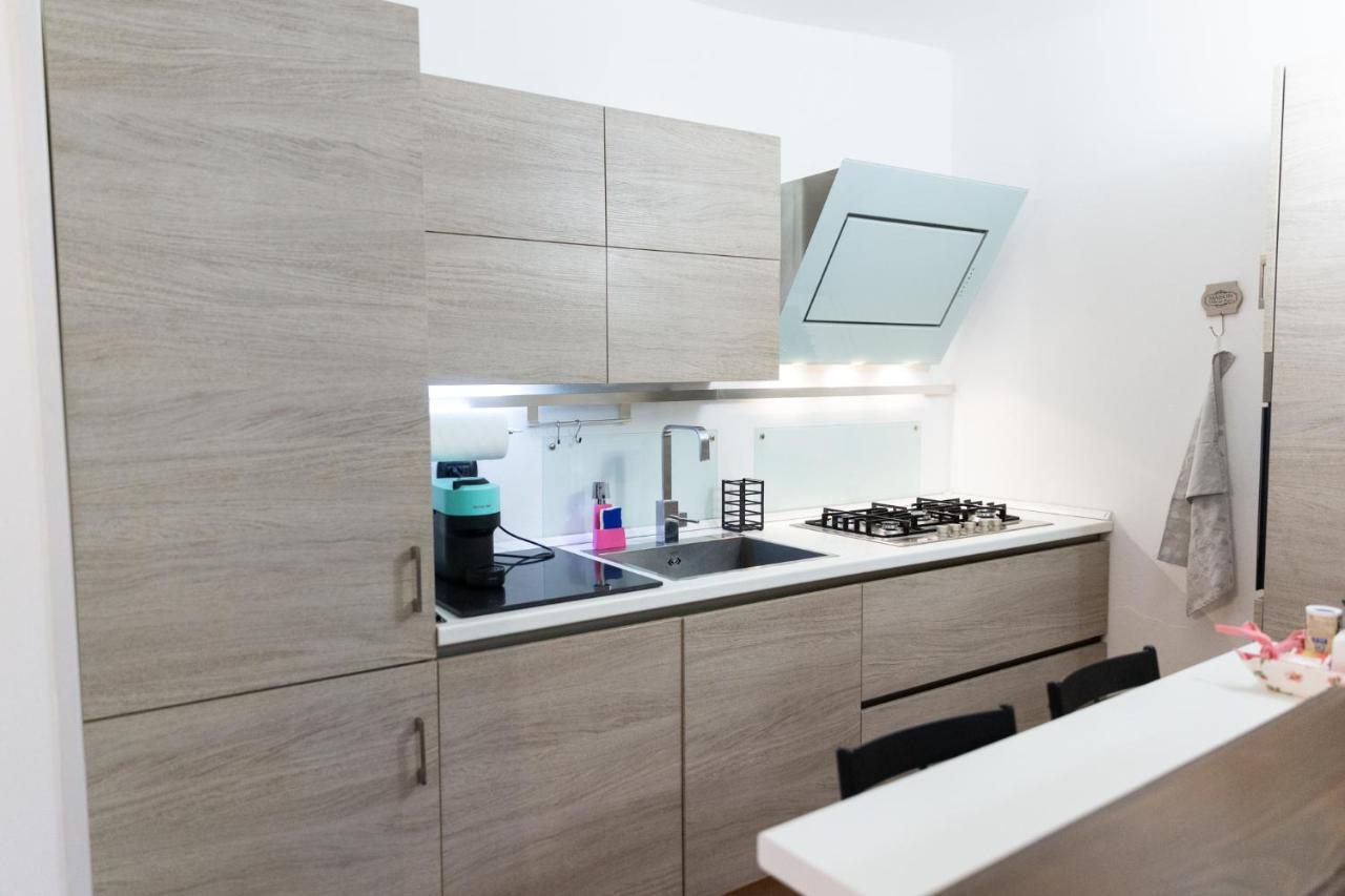 شقة Sweet House Corso Genova ميلان المظهر الخارجي الصورة